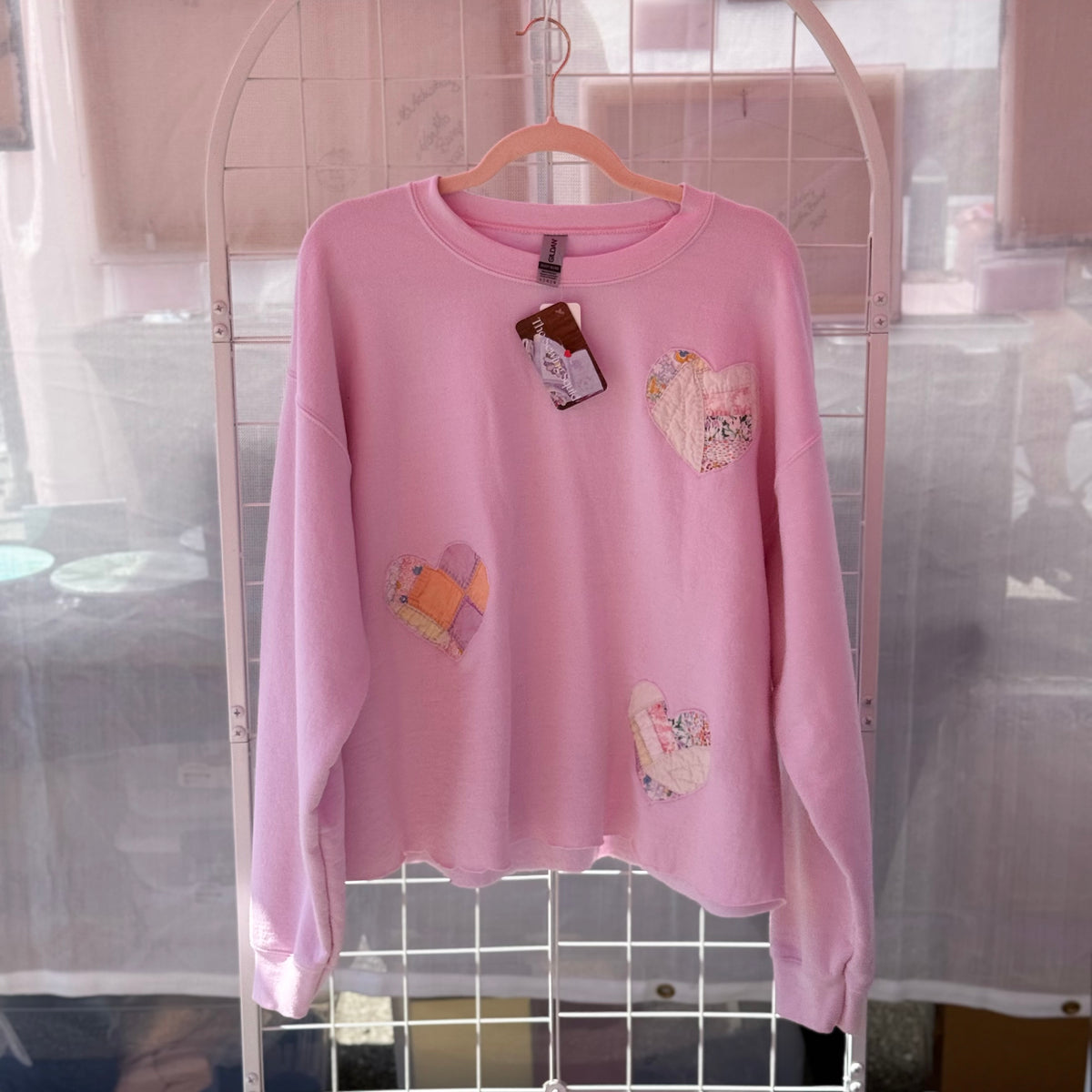 Patchwork Hearts Crewneck (L)