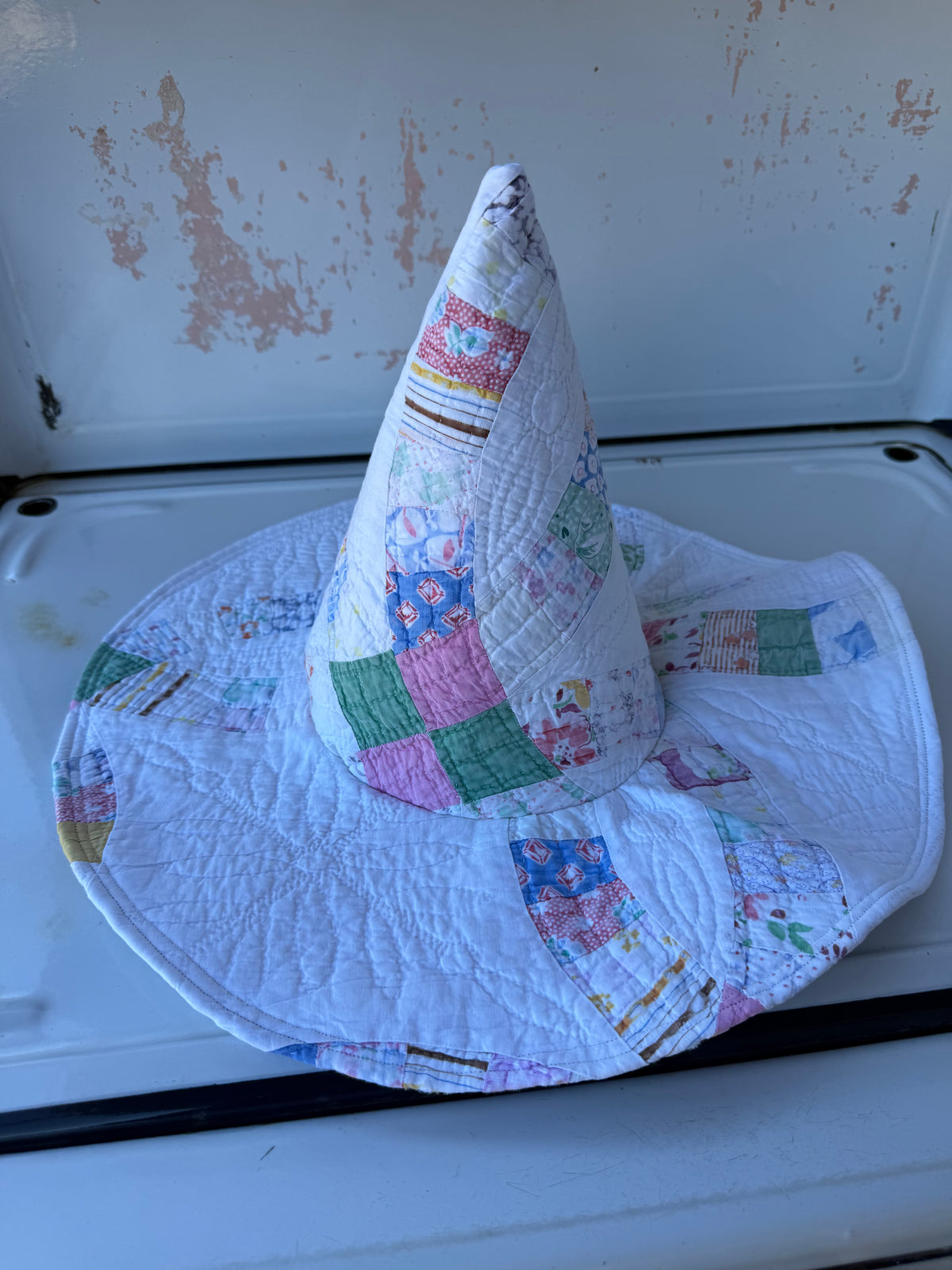 Quilt Witch Hat (02)