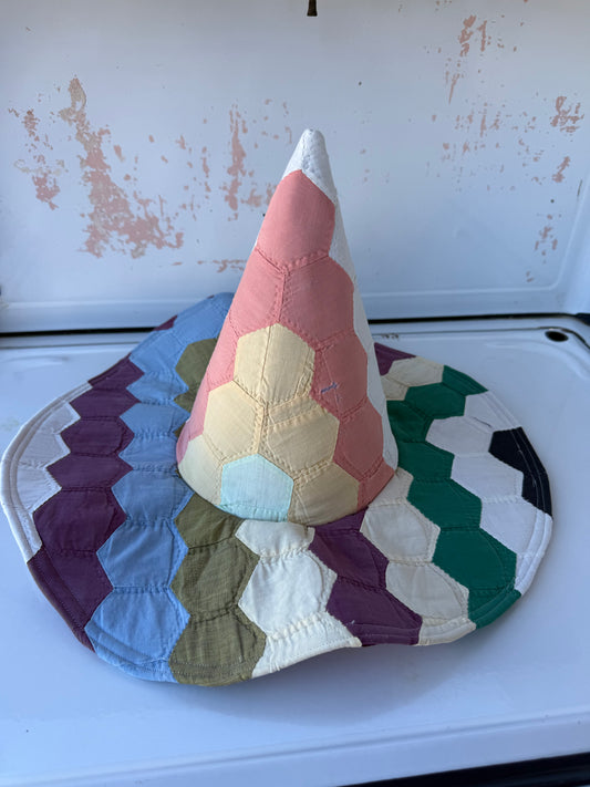 Quilt Witch Hat (03)